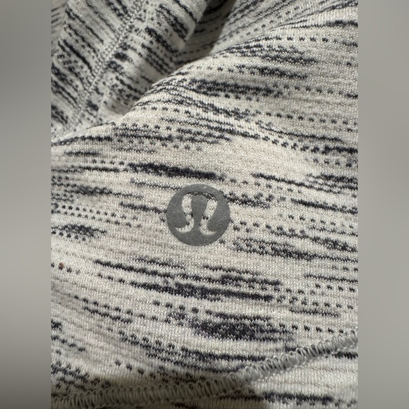 Lululemon Squad Goals Tank - Picture 3 of 3